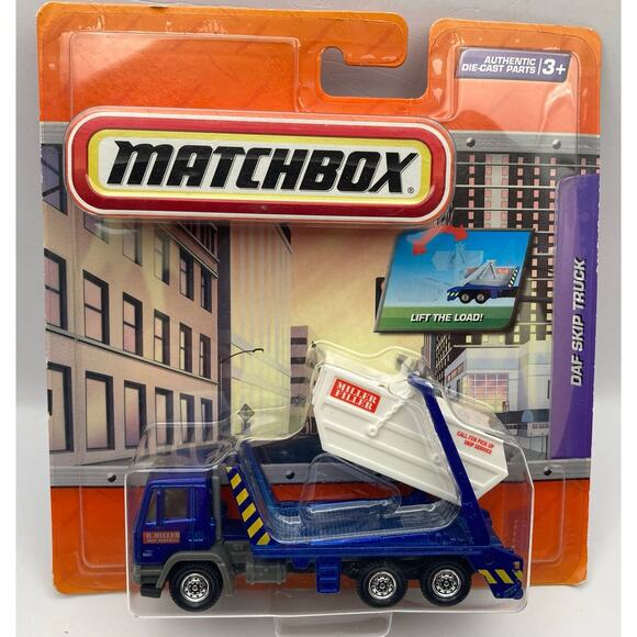 Matchbox Rigs 2009 Real Working Parts Diecast Daf Skip Dump Truck NIP - Picture 1 of 3